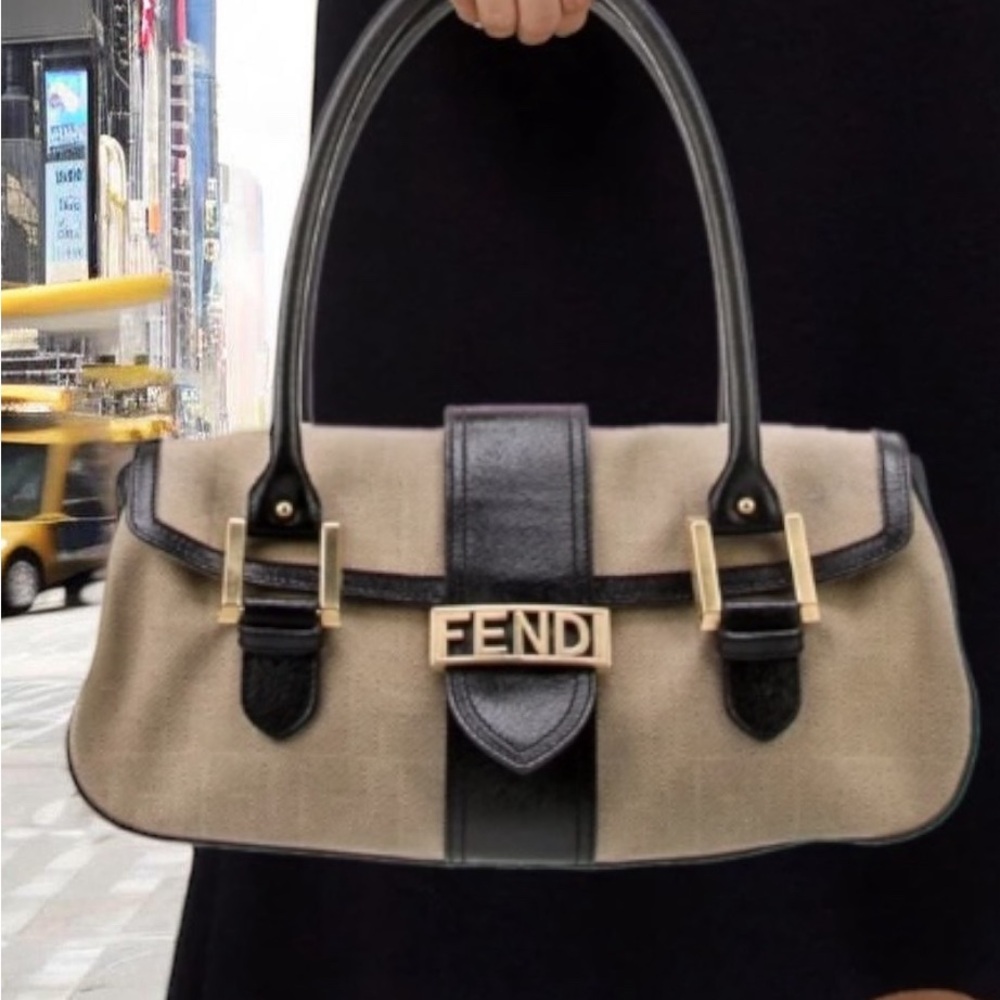 Fendi Rare Beige and Black Vaskor Zucca EUC